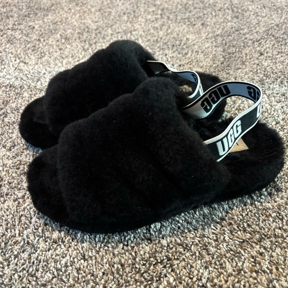 UGG Fluff Yeah Slide - Picture 1 of 4